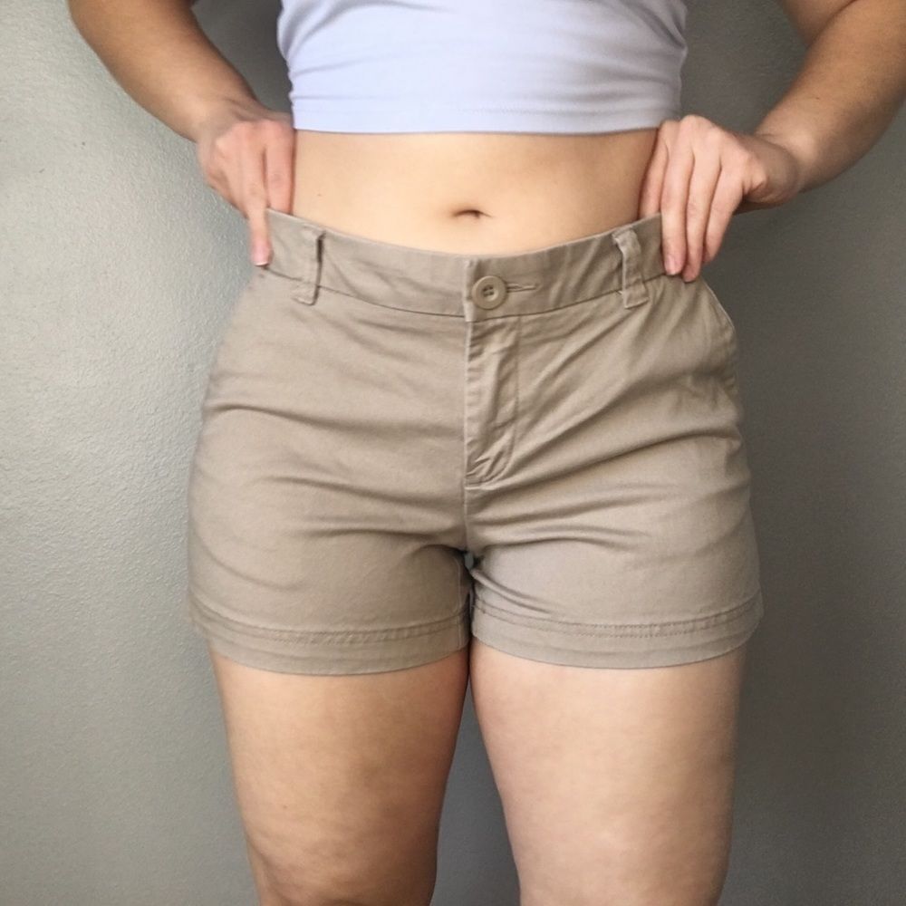 BCG • Tan Khaki Cargo Shorts Size 8